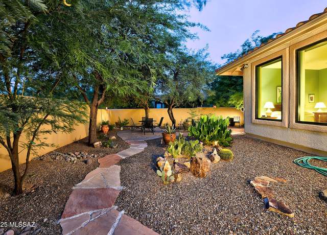 Property at 108 E Silverstone Pl, Tucson, AZ 85737, 4 beds, 2.5 baths