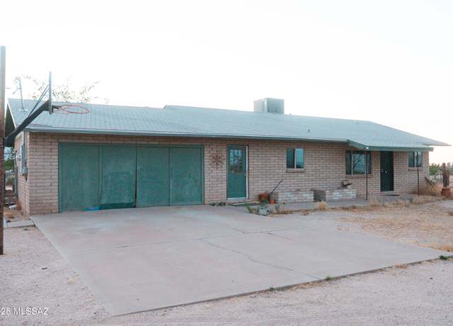 Property at 1350 E Goosetree Ln, Safford, AZ 85546, 5 beds, 2.5 baths