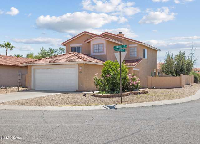 Property at 9500 N Albatross Dr, Tucson, AZ 85742, 3 beds, 2.5 baths