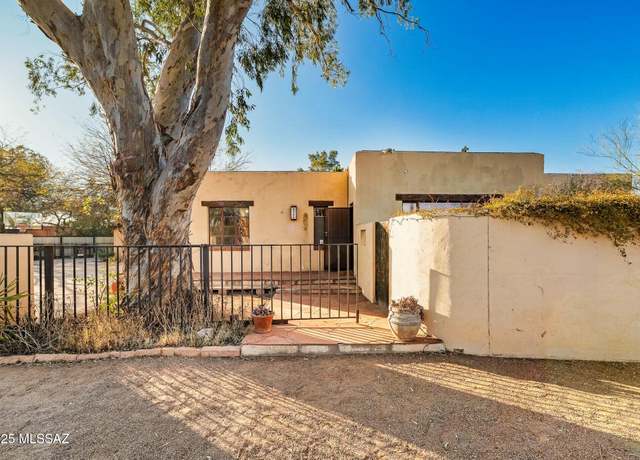 Property at 4265 E Whittier St, Tucson, AZ 85711, 4 beds, 3 baths