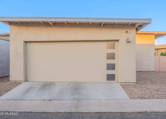 Property at 3071 N Dales Crossing Dr, Tucson, AZ 85745, 3 beds, 2 baths