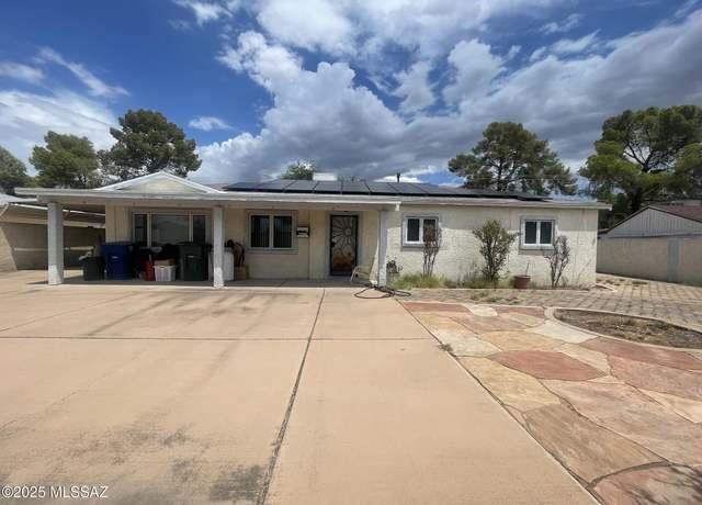 Property at 4637 E 10th St, Tucson, AZ 85711, 3 beds, 2 baths