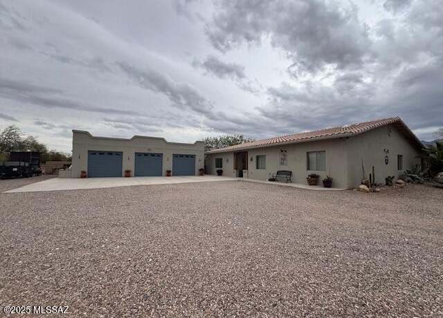 Property at 3960 S Camino De La Canoa, Green Valley, AZ 85614, 5 beds, 3 baths