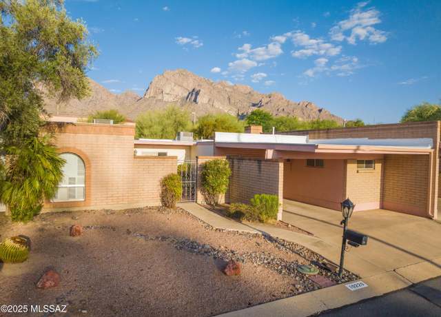 Property at 10220 N Valle Del Oro Dr, Tucson, AZ 85737, 2 beds, 2 baths