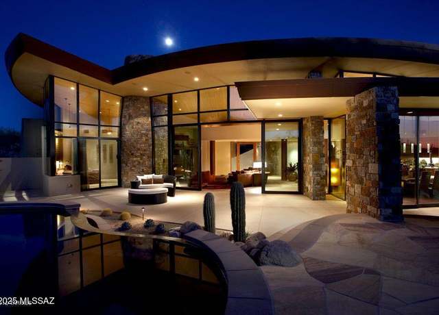 Property at 1327 E Desert Garden Dr, Tucson, AZ 85718, 4 beds, 4.5 baths