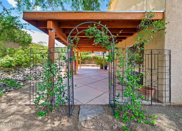 Property at 8030 E Hampton Dr, Tucson, AZ 85715, 4 beds, 2.5 baths