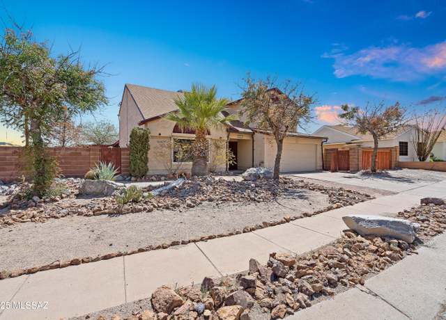 Property at 1901 S Hermosa Dr, Tucson, AZ 85713, 4 beds, 3.5 baths