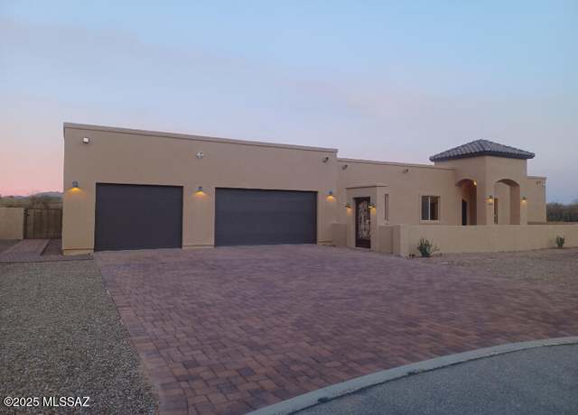 Property at 15011 N Gangarebo Pl, Catalina, AZ 85739, 4 beds, 2 baths