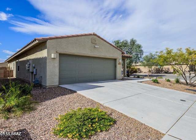 Property at 7430 S Via Plaza Del Maya, Tucson, AZ 85756, 3 beds, 2 baths
