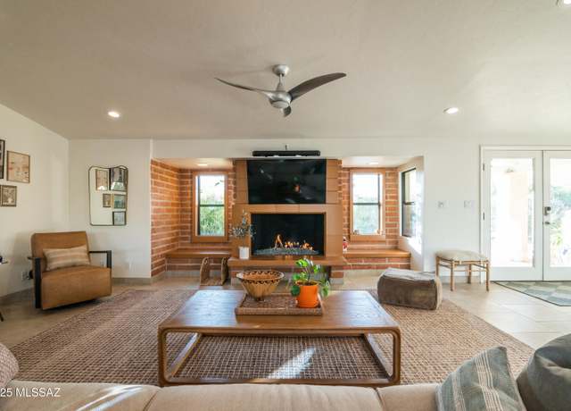 Property at 1115 W Santo Domingo Cir, Tucson, AZ 85704, 7 beds, 4 baths