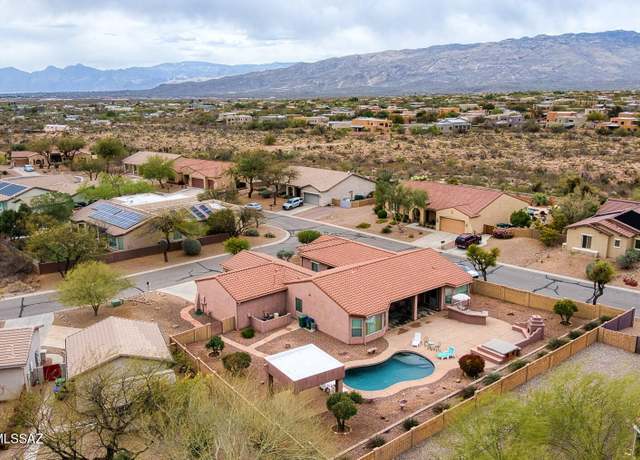 Property at 13776 E Placita La Madrona, Vail, AZ 85641, 5 beds, 3 baths