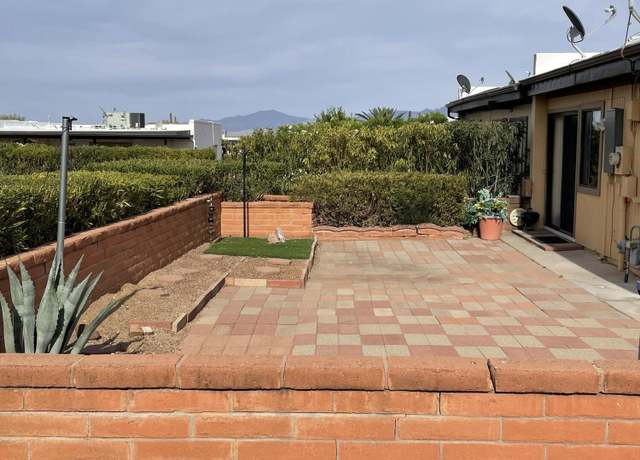 Property at 360 W Camino Del Sonador, Green Valley, AZ 85614, 2 beds, 2 baths