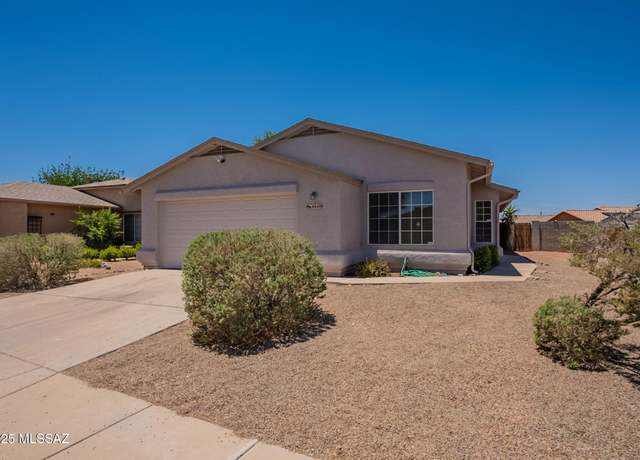 Property at 4640 S Gatwick Dr, Tucson, AZ 85730, 4 beds, 2 baths