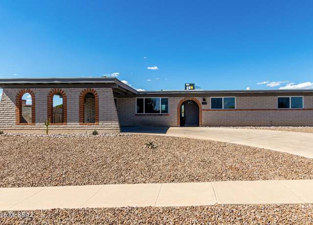 Property at 9435 E 33rd St, Tucson, AZ 85710, 3 beds, 2 baths