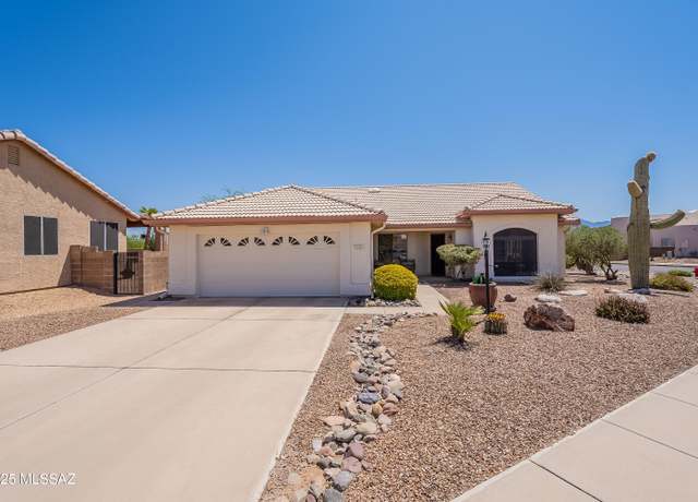 Property at 2470 N Avenida Esclava, Green Valley, AZ 85614, 3 beds, 2 baths