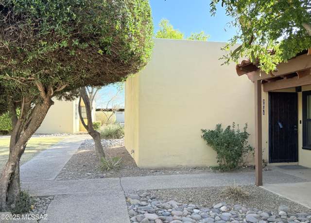 Property at 3041 N Sparkman Blvd, Tucson, AZ 85716, 3 beds, 2 baths