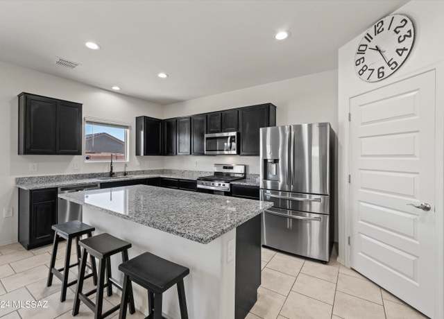 Property at 9314 W Creosote Rain Dr, Marana, AZ 85653, 4 beds, 2.5 baths