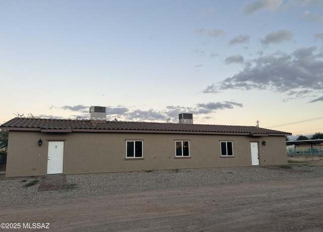 Property at 5605 S Mission Rd, Tucson, AZ 85746, 5 beds, 3 baths