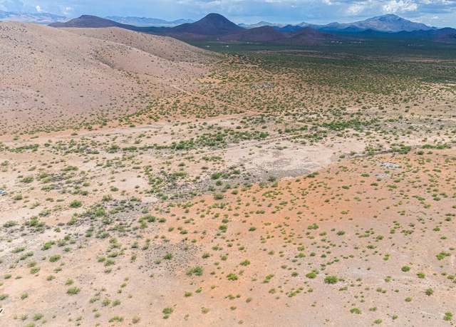 Property at 40 Acres S Lucky Eagle Pl Unit -, Elfrida, AZ 85610