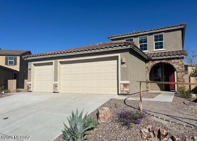 Property at 7537 S Camino Vista Azul, Tucson, AZ 85756, 4 beds, 3.5 baths