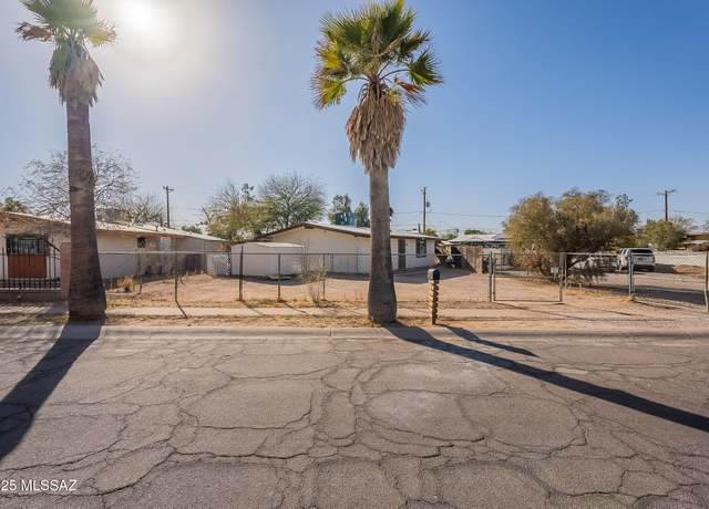 Property at 1834 S Amalia Ave, Tucson, AZ 85713, 5 beds, 2 baths