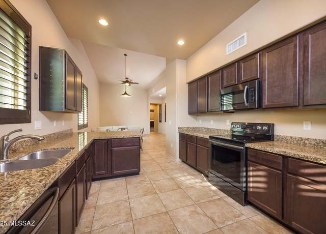 Property at 10571 E Marchetti Loop, Tucson, AZ 85747, 2 beds, 2 baths
