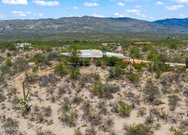 Property at 7620 S Coyote Creek Trl, Tucson, AZ 85747, 2 beds, 2 baths