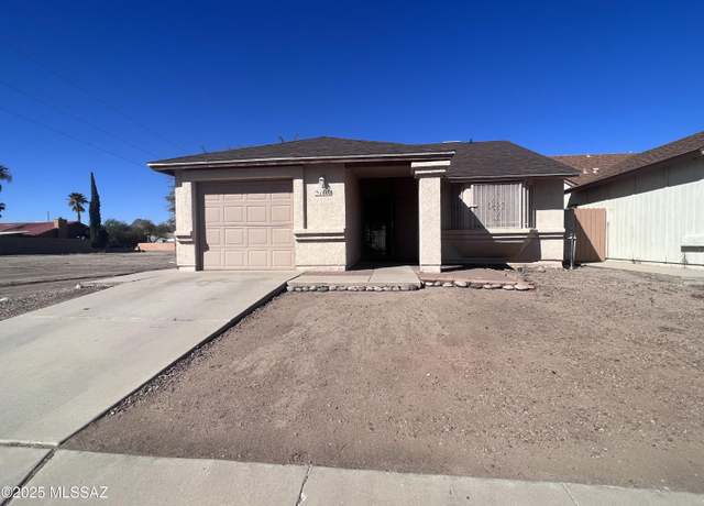 Property at 1660 W Cochran St, Tucson, AZ 85746, 3 beds, 2 baths