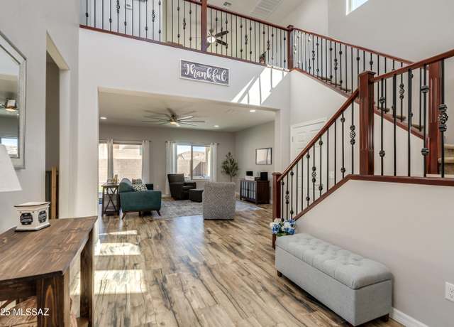 Property at 10733 E Winter Gold Dr, Tucson, AZ 85747, 3 beds, 2.5 baths