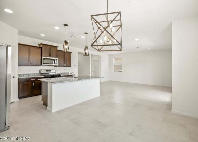 Property at 4743 E Julian Wash Dr, Tucson, AZ 85706, 4 beds, 3 baths