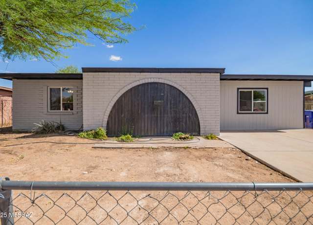 Property at 2302 E Canada St, Tucson, AZ 85706, 3 beds, 2 baths