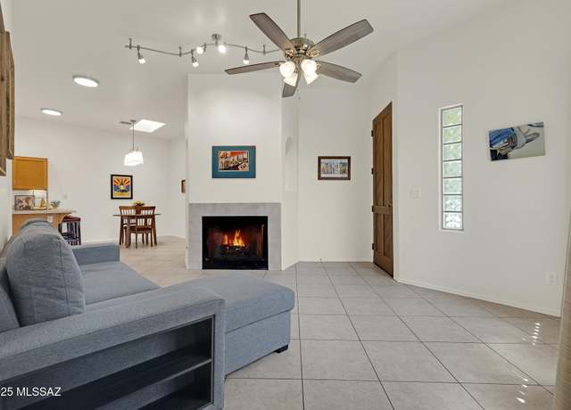 Property at 3981 E Whitman St, Tucson, AZ 85711, 2 beds, 2 baths