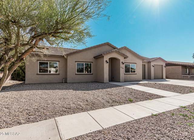 Property at 1170 N La Canoa, Green Valley, AZ 85614, 4 beds, 2.5 baths