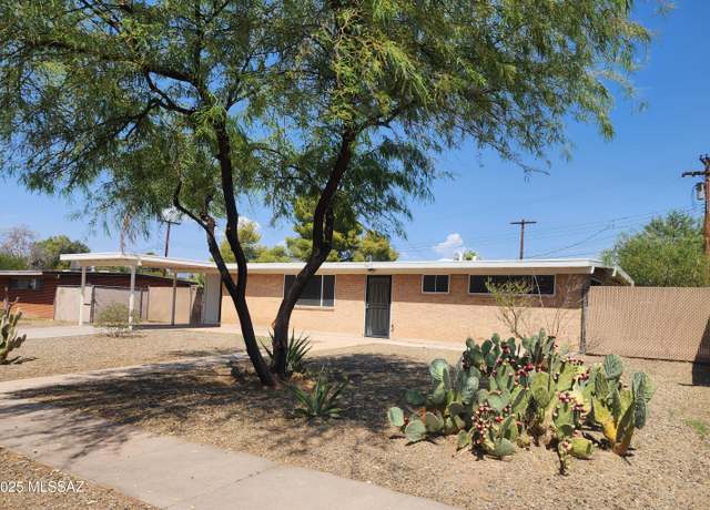 Property at 7217 E Eastview Dr, Tucson, AZ 85710, 3 beds, 2 baths