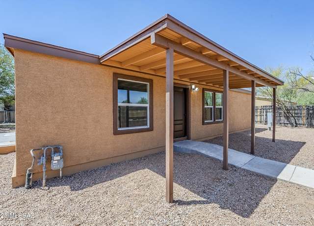 Property at 865 W Green St, Tucson, AZ 85745, 3 beds, 2 baths