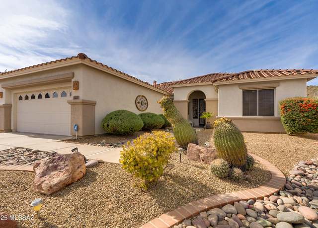 Property at 9223 N Crimson Stone Pl, Tucson, AZ 85743, 3 beds, 2 baths