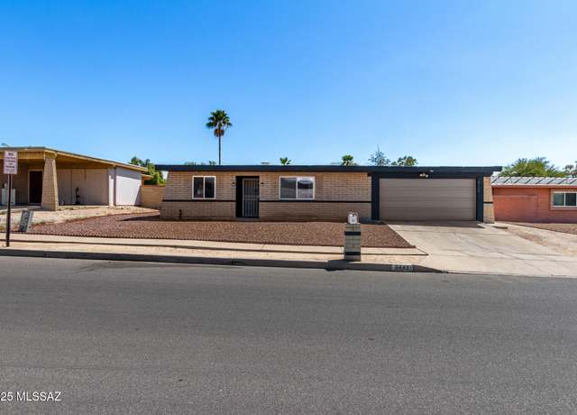 Property at 3443 W Horizon Hills Dr, Tucson, AZ 85741, 3 beds, 2 baths
