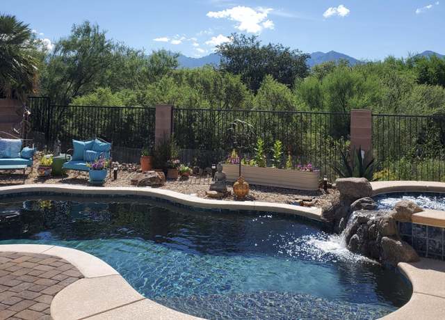 Property at 11710 N Peaceful Night Rd, Oro Valley, AZ 85737, 3 beds, 2 baths