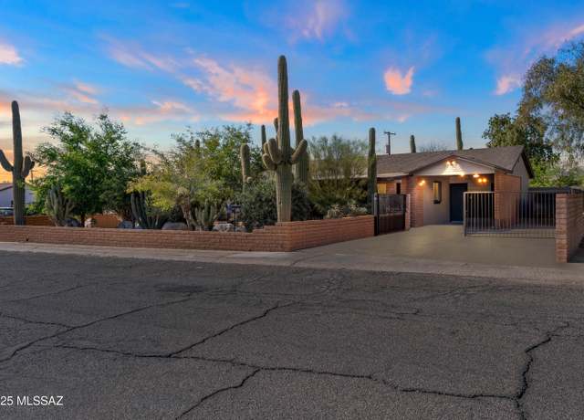 Property at 926 W Santa Maria St, Tucson, AZ 85706, 3 beds, 3 baths