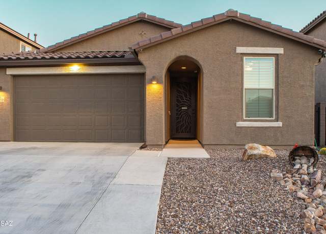 Property at 12101 E Ryscott Cir, Vail, AZ 85641, 3 beds, 2 baths