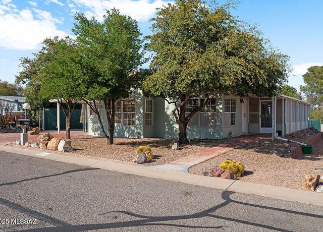 Property at 1804 N La Canoa, Green Valley, AZ 85614, 3 beds, 2 baths
