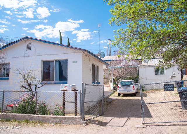 Property at 925 N Santa Cruz St, Nogales, AZ 85621, 5 beds, 4 baths