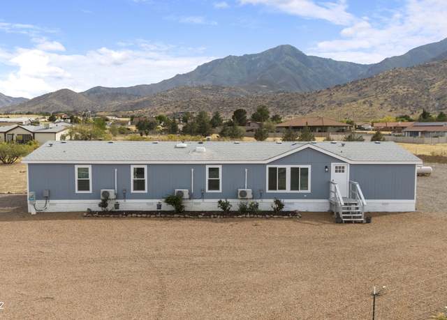 Property at 4770 E Thunder Ln, Hereford, AZ 85615, 5 beds, 3 baths