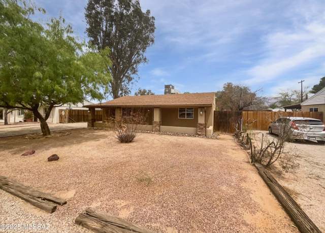 Property at 4813 E Seneca St, Tucson, AZ 85712, 3 beds, 2 baths
