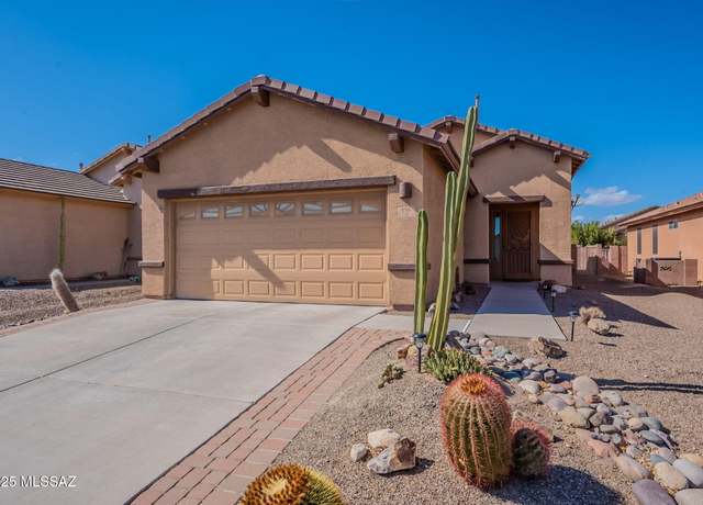 Property at 496 W Bazille Way, Green Valley, AZ 85614, 2 beds, 2 baths