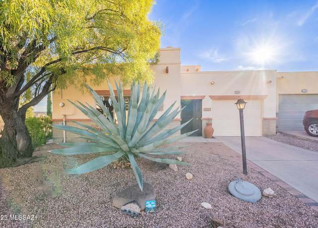 Property at 1061 W Camino Sagasta, Green Valley, AZ 85622, 2 beds, 2 baths