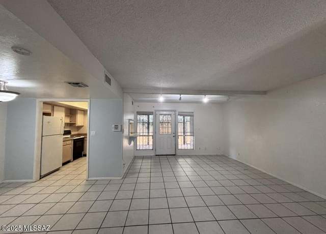 Property at 1531 E Prince Rd, Tucson, AZ 85719, 3 beds, 2.5 baths