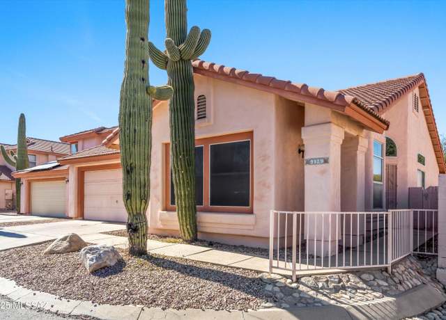 Property at 9929 N Black Mesa Trl, Tucson, AZ 85742, 3 beds, 2 baths