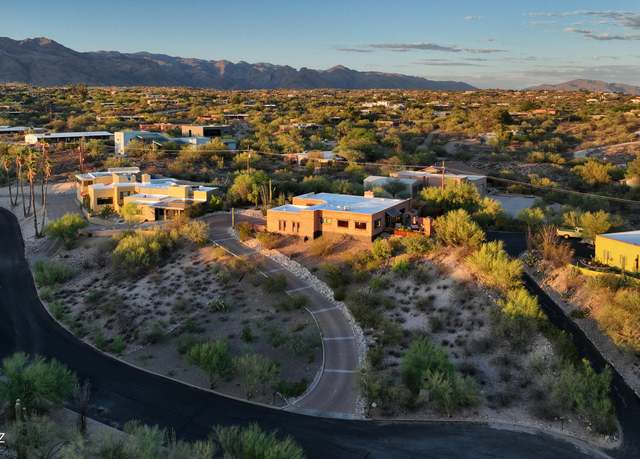 Property at 3820 N Calle Cancion, Tucson, AZ 85718, 3 beds, 2.5 baths