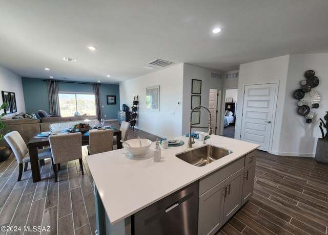 Property at 14023 E Canidae Dr E, Vail, AZ 85641, 4 beds, 2 baths